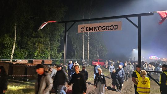 [FOTO] Ciemnogród wrócił do Osieka po trzech dekadach!