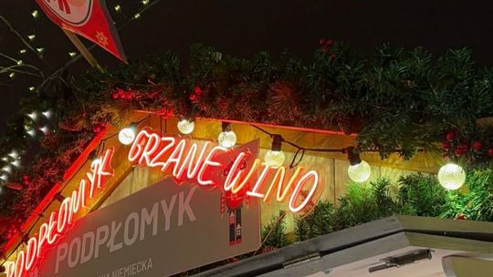 Gdański Jarmark Bożonarodzeniowy już trwa! Aromaty, smaki i atrakcje, które zachwycają!
