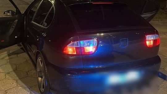 Hałas zdradził kierowcę. Policja znalazła narkotyki pod kierownicą