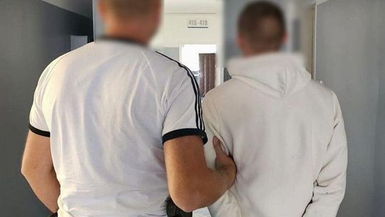 Kradł paliwo ze stacji benzynowych na terenie Pomorza. Posługiwał się cudzymi rejestracjami