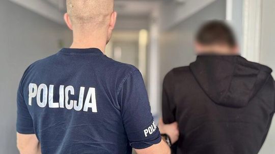 Obserwował ofiarę w lombardzie. Chwilę później wyrwał telefon i zegarek