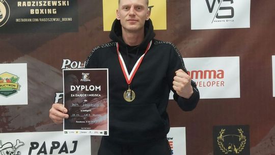 Piotr wywalczył złoto w KLATCE !