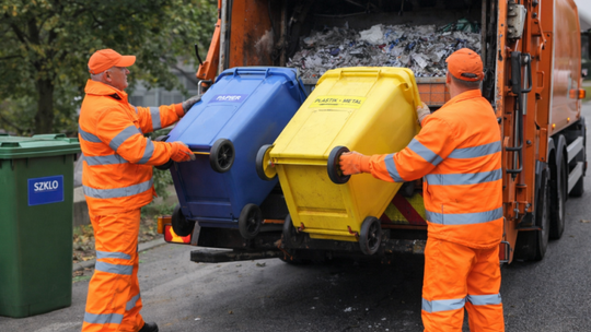 Przedstawiamy nowy harmonogram odbioru odpadów komunalnych w Tczewie. Podajemy kiedy odbiór gabarytów i innych śmieci