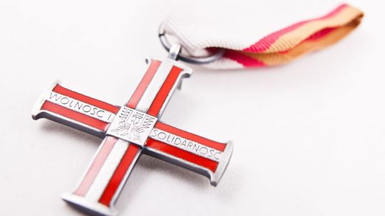 Zgubiono Krzyż Wolności i Solidarności. Prosimy o pomoc w odnalezieniu zguby!