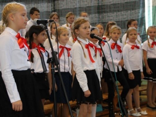 15 tczewskich nauczycieli z nagrodami. Prezydent podczas Dnia Edukacji: likwidacja SP 1 to plotki