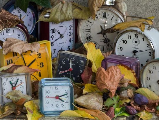 26 października 2025 r. - Ważny dzień w kalendarzu. Zmiana czasu z letniego na zimowy