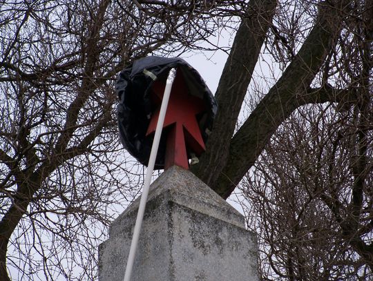 7 października ściągną czerwoną gwiazdę? Tajemnicza ulotka