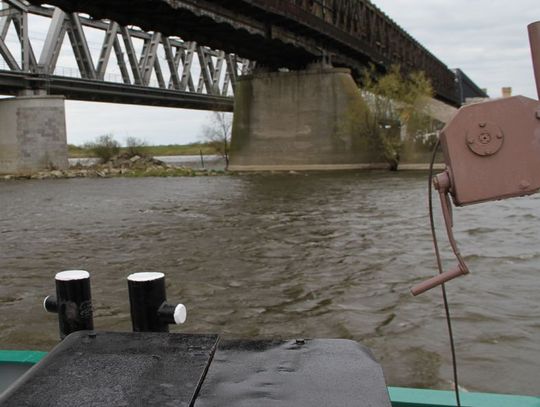70-metrowe tratwy flisackie przycumują w Tczewie - już w poniedziałek!