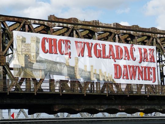 "Aresztowano" banner na moście?
