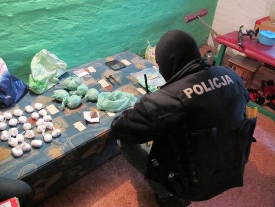 asp. sztab. D. Górski: &quot;Miejsce dilerów jest za kratkami&quot;