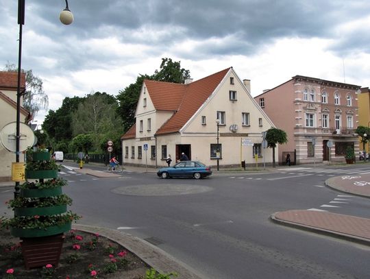 Będą eksmitować dłużników poza miasto