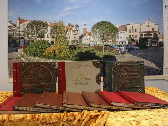 Bezcenne zbiory w tczewskiej bibliotece