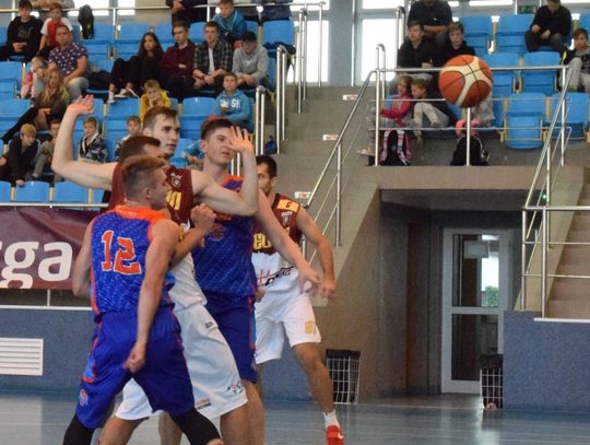 Bezkonkurencyjna Decka Pelplin znów gromi rywala