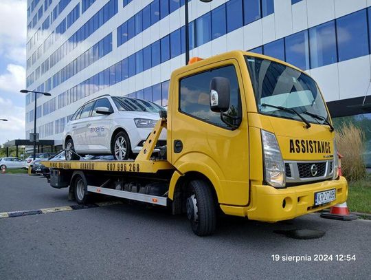 Bezpieczny powrót z cmentarza – pamiętaj o sprawnym aucie i pomocy drogowej w Krakowie