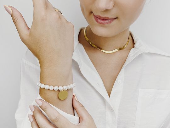 Biżuteria dla mamy – wzruszający prezent, który mówi więcej niż słowa