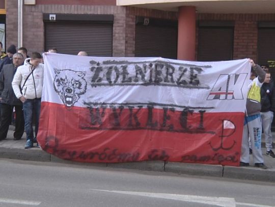 BÓG, HONOR, OJCZYZNA 