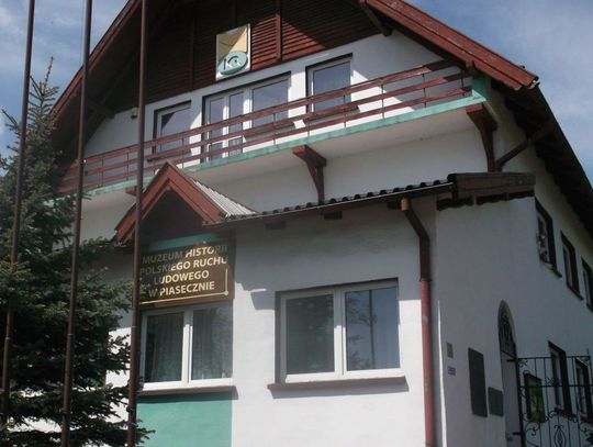 Budynek muzeum z milionowym długiem. Bez szans na remonty, bo nad głową komornik