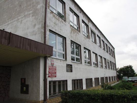 „Buraki”, „wieśniaki”. Nauczyciel w &amp;quot;Uwadze&amp;quot; - uderzył ucznia czy został pomówiony?