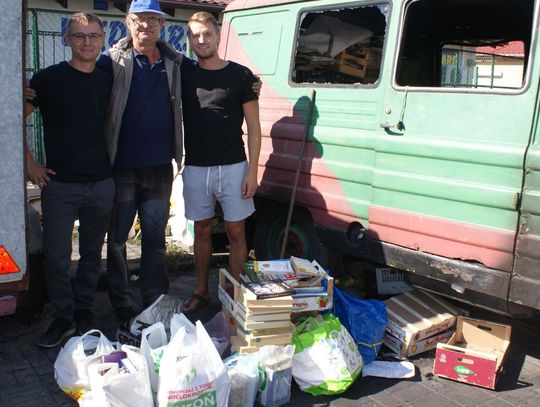 Chcieli wesprzeć pana Włodka "Książkowego" w zakupie żuka. Na koncie już ponad 50 tys. zł!