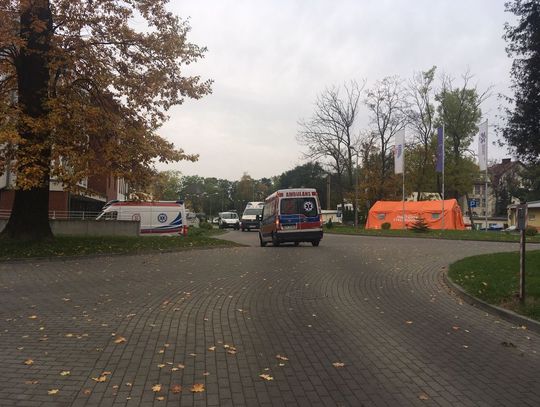 Chorzy na Covid-19 transportowani do Tczewa