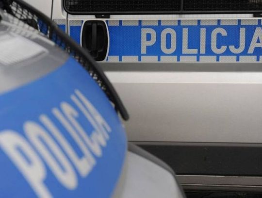 Chrysler uderzył w dwa ople. Skutkiem były utrudnienia w ruchu