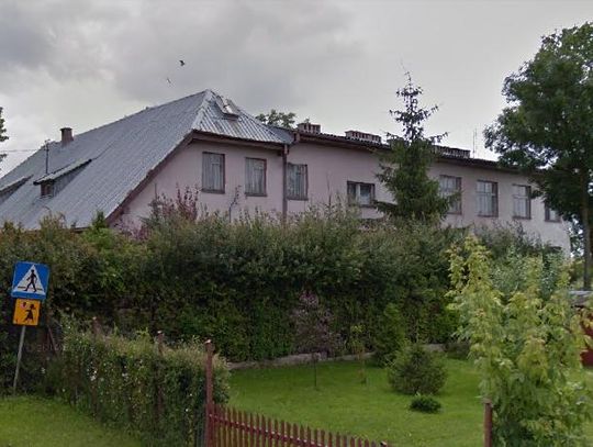 Co dalej z byłą szkołą - wiekowy budynek na sprzedaż?