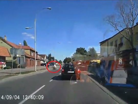 Cudem uniknięto tragedii. Wózek wjechał na ulicę