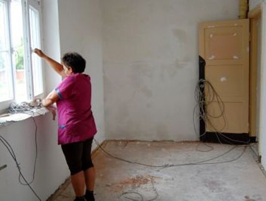 Czas gorączkowych remontów w szkołach