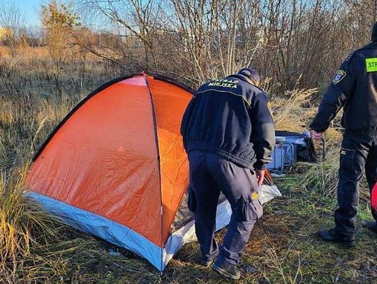 Czas jesienno-zimowy to wielkie zagrożenie dla bezdomnych. Nie bądźmy obojętni na czyjąś krzywdę!