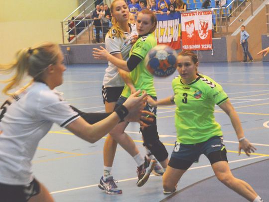 Czwarte zwycięstwo samborzanek 