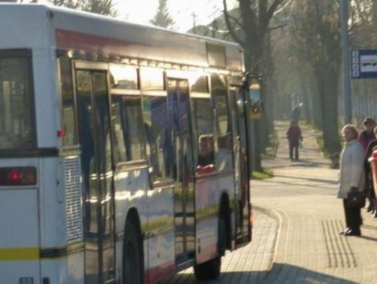 Czytelnik: "kierowca zniszczył mi okulary". Policja wyjaśnia zajście na jednym z tczewskich przystanków