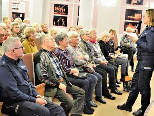 DEBATA POŚWIĘCONA BEZPIECZEŃSTWU W RUCHU DROGOWYM 