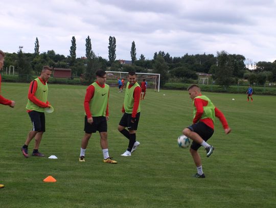 Derby na remis. Skuteczna pogoń Wierzycy w meczu ze Starogardem Gd.