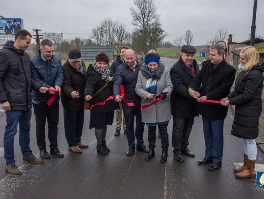 Doczekali bezpiecznych dróg - oficjalne otwarcie wyremontowanych odcinków