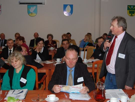 Drogi, przepusty wodne i... śmieci. 57 sołtysów spotkało się ze starostą tczewskim