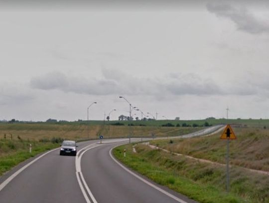 Duże problemy na obwodnicy Pelplina. Zapadł się fragment jezdni