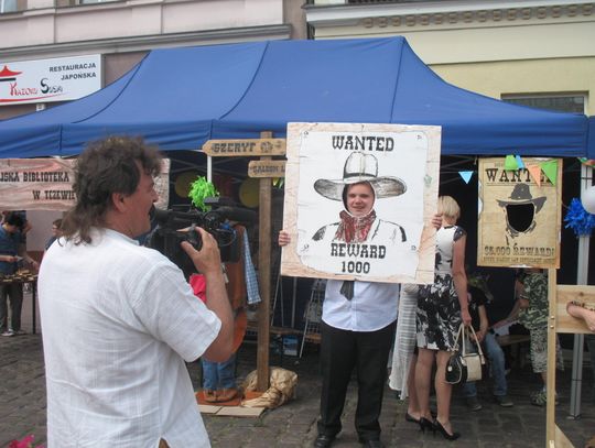 (DUŻO ZDJĘĆ) Święto Ulicy na pl. Hallera. Oj, działo się!