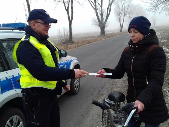 Dziś więcej funkcjonariuszy na ulicach całego powiatu. Będą wręczać mieszkańcom...