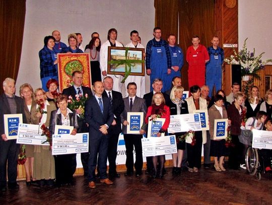 Eaton rozdał dotacje lokalnym organizacjom i instytucjom