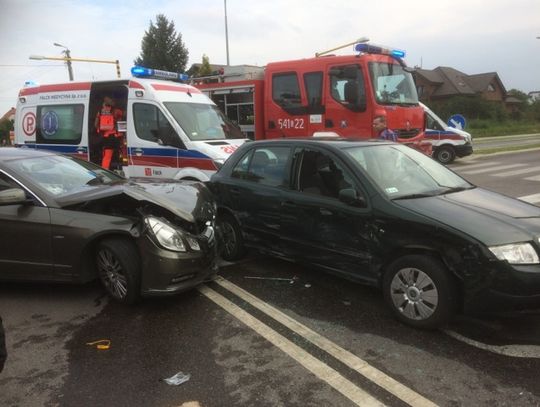 Fatalne zderzenie - znów Kociewska/Żwirki! Karambol 4 aut