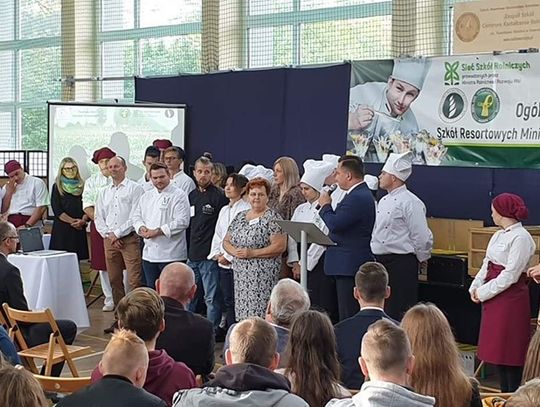 Firmy rolnicze, gołębie i pokazy sprzętu