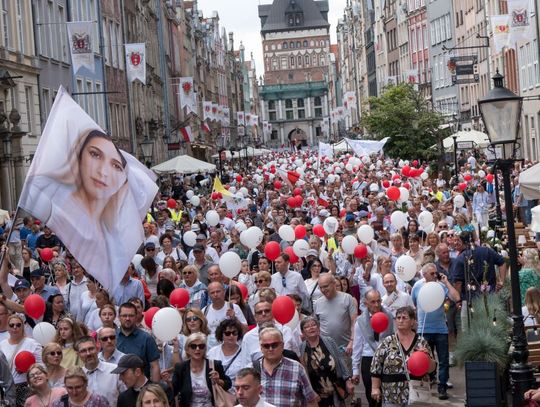 Gdańszczanie we wspólnym MARSZU DLA ŻYCIA I RODZINY z hasłem Pójdźmy z świętym Janem Pawłem II