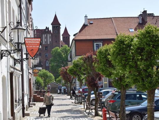 Gmina ma dość szpecących reklam. Daje ich właścicielom czas do końca lipca