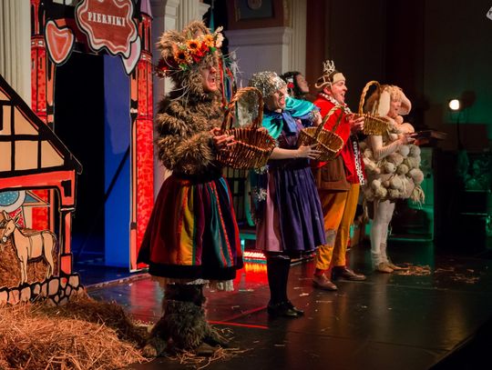 Gra warta piernika, czyli Maurycy i kolędnicy. Opowieść o sile dobrych uczynków 