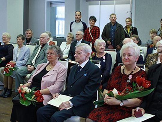 GRATULACJE! Po 6 par małżeńskich świętowało złote i platynowe jubileusze 