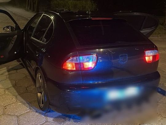 Hałas zdradził kierowcę. Policja znalazła narkotyki pod kierownicą