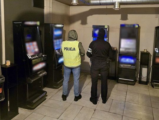 Hazardowy biznes przerwany! Nielegalne automaty stanowiły wartość ponad 130 tys. zł