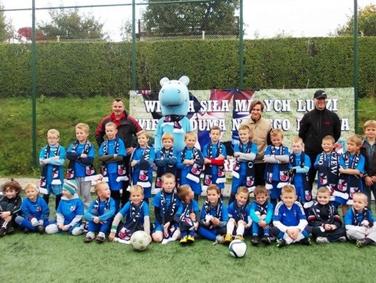 I Ty możesz pomóc młodym piłkarzom!   