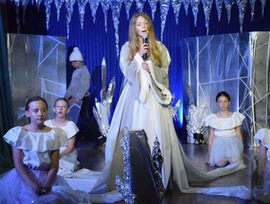[GALERIA ZDJĘĆ]  Integracja ze spektaklem na motywach „Królowej Śniegu”