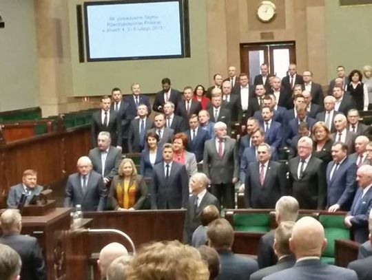 J. Kulas już po ślubowaniu. Poseł z PiS... zrobił fotkę